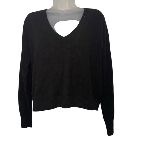 Intermix New NWT Elroy V-Neck 100% Cashmere Black Sweater Size Medium - Picture 3 of 8